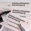 Laut Zahlen der DAK ist der Krankenstand in Augsburg und im Umland im ersten Halbjahr 2023 deutlich gestiegen.