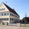 Der Kindergarten St. Georg im Pfarrhaus in Kemnat soll künftig mehr Platz bieten. Die Kosten für die Umgestaltung der Räume sowie für die Erneuerung der Spielgeräte trägt der Markt Burtenbach.