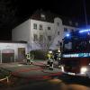 In einer Tiefgarage im Augsburger Univiertel hat es in der Nacht auf Montag gebrannt. 40 Anwohner mussten aus den Wohnungen evakuiert werden.