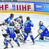 In der Finalrunde der Eishockey-Bundesliga unterlagen die Frauen des ECDC Memmingen (weiße Trikots) im Spiel um Platz drei dem ERC Ingolstadt mit 1:2. Am Wochenende starten die Indians gegen denselben Gegner in die neue Saison.