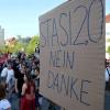 Gegen das neue Polizeiaufgabengesetz hat sich ein breites Bündnis aus Parteien, Verbänden und Vereinen zusammengeschlossen. Das Bild stammt von einer Demonstration in Nürnberg.