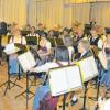 Unter der Leitung von Dirigent Milos Glückmann liefen die 46 Akteure des Gesamtorchesters des Musikverein Thierhaupten zur Höchstform auf.  