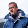 Herthas Geschäftsführer Fredi Bobic ist wegen einer Schiedsrichter-Entscheidung enttäuscht.