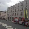 Ein ungewöhnlicher Einsatz der Augsburger Feuerwehr ereignete sich am Dienstagvormittag am Rathausplatz. Aus einem Büro drang Rauch. Hintergrund war eine Übung.