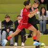 Emil Lujca (im roten Trikot) erzielte das 1:0 für den TSV Wemding im Halbfinale gegen den TSV Wasserburg.