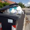 In Laugna hat das Müllauto in seltenen Fällen direkt die gesamte Tonne mitgenommen, nicht nur deren Inhalt.