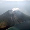 Der Stromboli auf der gleichnamigen italienischen Insel ist rund um die Uhr aktiv - und gilt als einer der mächtigsten Vulkane der Welt. 