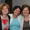 Am 29. Mai 2012 wurde Regina Plöckl (Mitte) zur Kreisbäuerin gewählt, Gisela Steib (l.) zur stellvertretenden Kreisbäuerin. Mathilde Ahle, Plöckls Vorgängerin freute sich mit.