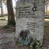 Am KZ-Friedhof Kaufering-Nord wurde der NS-Opfer gedacht.