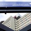 Das Klinikum wurde zum 1. Januar 2019 in eine Universitätsklinik umgewandelt. Außer an den Schildern hat sich nach außen hin noch nicht viel geändert, doch die Umwandlung wird bald spürbar. Im Herbst beginnen die ersten Studenten ihr Medizinstudium, mittelfristig entsteht ein Medizincampus.  	