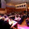 Etwa 250 Zuschauer kamen am Dienstagabend ins Forum am Hofgarten in Günzburg, um sich ein eigenes Bild von sechs Direktkandidaten zu machen, die im Bundeswahlkreis Neu-Ulm, der die Landkreise Günzburg und Neu-Ulm sowie Teile des Landkreises Unterallgäu umfasst, zur Wahl stehen. 