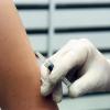 Bislang gibt es keinen wirksamen Impfstoff gegen die Viruserkrankung Hepatitis-C. dpa