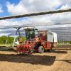 Unten wachsen die Pflanzen, oben sammeln Kollektoren Energie der Sonne. Das ist die Idee hinter Agri-PV. Im Landkreis Dillingen stehen Landwirte für die Technik schon bereit. 