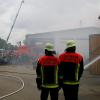 Die Gremheimer Feuerwehr organisierte einen großen Tag, an dem die Arbeit der Ehrenamtlichen demonstriert wurde. Auf dem Bild sind die Kameraden aus Schwenningen zu sehen, wie sie löschen, retten und versorgen – glücklicherweise nur zur Show. 