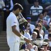 Novak Djokovic unterliegt in Wimbledon Sam Querrey.