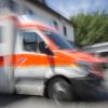 Ein zehnjähriges Kind ist in Inchenhofen auf ihrem Fahrrad gestürzt. Dabei verletzt sie sich leicht und muss ins Krankenhaus.