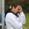 Bild mit Symbolcharakter: Friedbergs Trainer Markus Specht ärgert sich über die 1:6-Niederlage gegen den TSV Babenhausen.  	