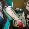 Blutspenden kann gegen einen leicht erhöhten Blutdruck helfen.