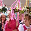 Am traditionellen Festumzug am Stabenmontag nahmen gestern rund 2000 Mädchen und Buben teil. 