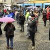 200 Personen nahmen am Samstag beim Ostermarsch in der Augsburger Innenstadt teil.                                         