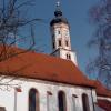 Horgau gehört zu einer der beliebtesten Gemeinden im Landkreis. Von weitem sichtbar ist der Kirchturm von Sankt Martin. 