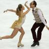 Nelli Zhiganshina und Alexander Gazsi  treten bei der Eiskunstlaufgala in Landsberg auf.