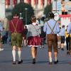 Die Lederhose gehört inzwischen fest zum Bild der Wiesn.