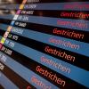 Nichts geht mehr: Am Hauptstadtflughafen Berlin-Brandenburg sind wegen des Warnstreiks des Sicherheitspersonals am Montag rund 200 Abflüge gestrichen worden.