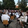 Der Musikverein Oberottmarshausen mit Dirigent Andreas Frommel unterhielt die Gäste mit Blasmusik.