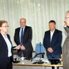 Der Neu-Ulmer Stadtrat hat Antje Esser (Pro Neu-Ulm) zur Zweiten Bürgermeisterin gewählt. Im Bild nimmt ihr Oberbürgermeister Gerold Noerenberg (CSU) den Amtseid ab. 