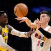 Dennis Schröder (l) erzielte 32 Punkte für die Los Angeles Lakers.