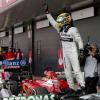 Lewis Hamilton feiert seine Pole Position in Silverstone.