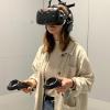 Im Escape-Room "VAons" befinden sich die Besucher über eine VR-Brille in einer virtuellen Realität (im Bild Anna Mohl).