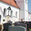 Der kleine Friedhof in Neukirchen wird erweitert.  	