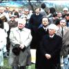 Zuletzt war Viktor Frankl mit seiner zweiten Frau (vorne rechts beide in Schwarz) noch einmal in Türkheim zu Gast. Mit auf dem Foto zu sehen sind von links vorne CSU-Bundestagsabgeordneter Kurt Rossmanith, CSU-Landtagsabgeordneter Erwin Seitz und Landrat Herman Haisch.  
