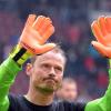 Der ehemalige Torhüter des FC Augsburg Alexander Manninger absolviert offenbar ein Probetraining beim FC Liverpool.