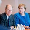 Bundesfinanzminister Olaf Scholz und Bundeskanzlerin Angela Merkel während einer Kabinettsitzung.