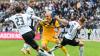 Mit viel Engagement verteidigten die Ulmer (links Max Brandt, rechts Dennis Chessa) gegen Spitzenreiter Dynamo Dresden. Am Ende gewannen die Sachsen das Topspiel der 3. Liga aber mit 2:3. 