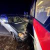 Zu einem Zusammenstoß zwischen einem Auto und einem Zug kam es bei einem Unfall in Breitenbrunn.