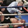 Gleich zwei Mal ging Schwergewichtsboxer Tyson Fury im WM-Kampf gegen Deontay Wilder zu Boden. Dennoch endete das Duell unentschieden.