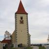 In der Simultankirche in Ehingen am Ries finden sonntags zwei Gottesdienste statt.