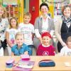 Sie freuen sich mit den Kindern an der Grundschule über die zusätzlichen Angebote (von links): Eva-Maria Klein, Karin Baumeister und Veronika Bille.  