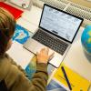 Aufgaben am Laptop zu lösen, gehört für Schüler mittlerweile zum Alltag. Auch Nachhilfe-Unterricht findet größtenteils online statt. 