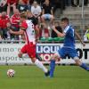 Das Duell zwischen dem FC Affing (rote Trikots) und dem BC Aichach zieht auch in der Kreisliga Ost (Bild links) immer noch viele Zuschauer an. 