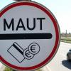 Die CSU beharrt auf der Einführung einer Pkw-Maut auf deutschen Autobahnen. dpa