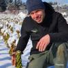 Jetzt ist der Schnee wieder weg, aber vor kurzer Zeit bekam der Rosenkohl im Betrieb von Michael Hagenbusch noch Frost ab. Er kann das ab. 	