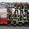 Die Geehrten und die neu aufgenommen Mitglieder der Feuerwehr Nördlingen (hintere Reihe von links): Werner Schwarzer (30 Jahre), Manfred Kurz (30) und Thomas Hörndlein (20); vordere Reihe (von links): Stadtbrandinspektor Heinz Lutz und Stadtbrandmeister Rudi Siegel (30 Jahre). Daneben die neu zu den Aktiven hinzugekommenen: Maximilian Stumpf, Viktor Inwald, Stephanie Kraus, Patrick Ortlieb, Matthias Schimetzek und Patrick Deffner. Auf dem Bild fehlen Alexander Hahn (Neuzugang), Willy Enßlin (20 Jahre) und Jürgen Knie (30). 
