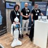 Tensor Solutions aus Ulm auf der Hannover-Messe: Marco Trenti, Timo Felser, Florian Schinnerling mit dem Roboter Tenso (von links).
