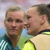 Alexandra Popp und Almuth Schult vor dem Finale der Frauen-EM 2022.