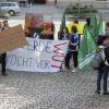 Vom Kriegerdenkmal am Hofgarten ist die Gruppe am Freitag durch die Innenstadt gelaufen.  	